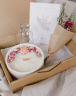 Coffret - Bougie fleurie M "Frangipanier & jasmin" & soliflore