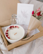 Coffret - Bougie fleurie M "Thé pain d'épice" & soliflore