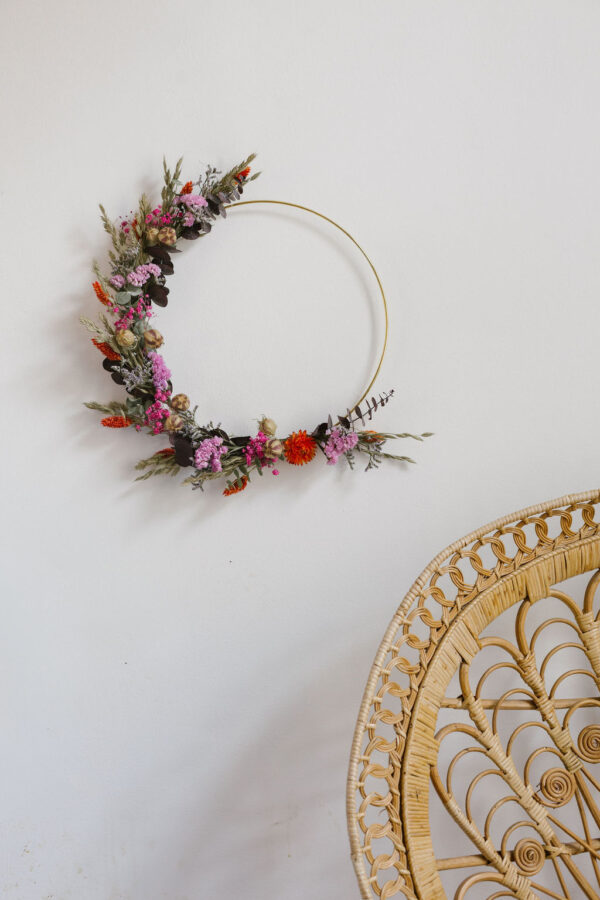 couronne de fleurs séchées d'automne