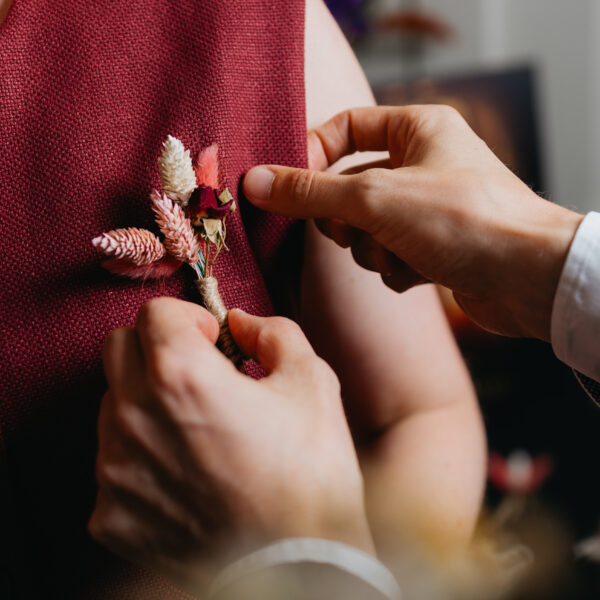Des boutonnières pour la première de Downton Abbey